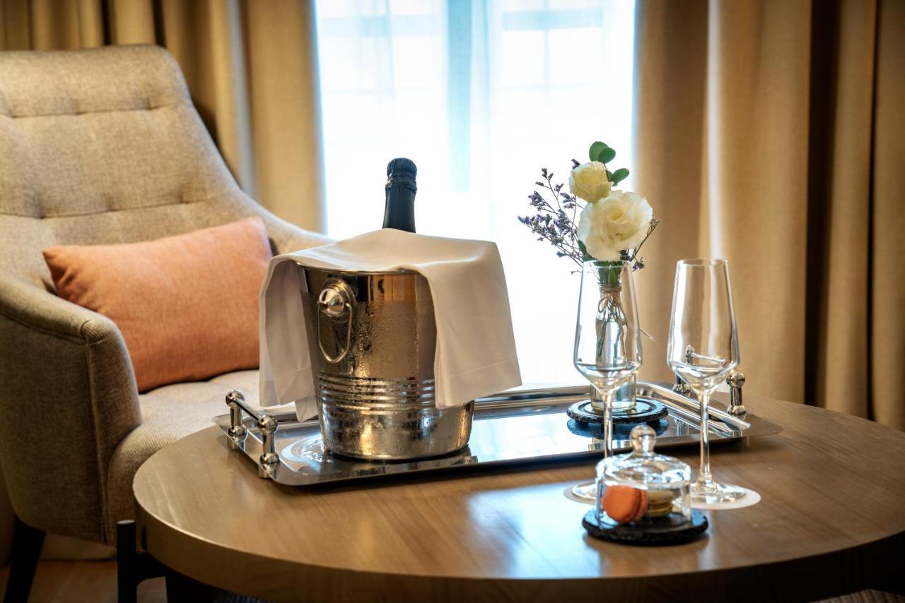 Hotel Hospes Palacio De Arenales & 5*