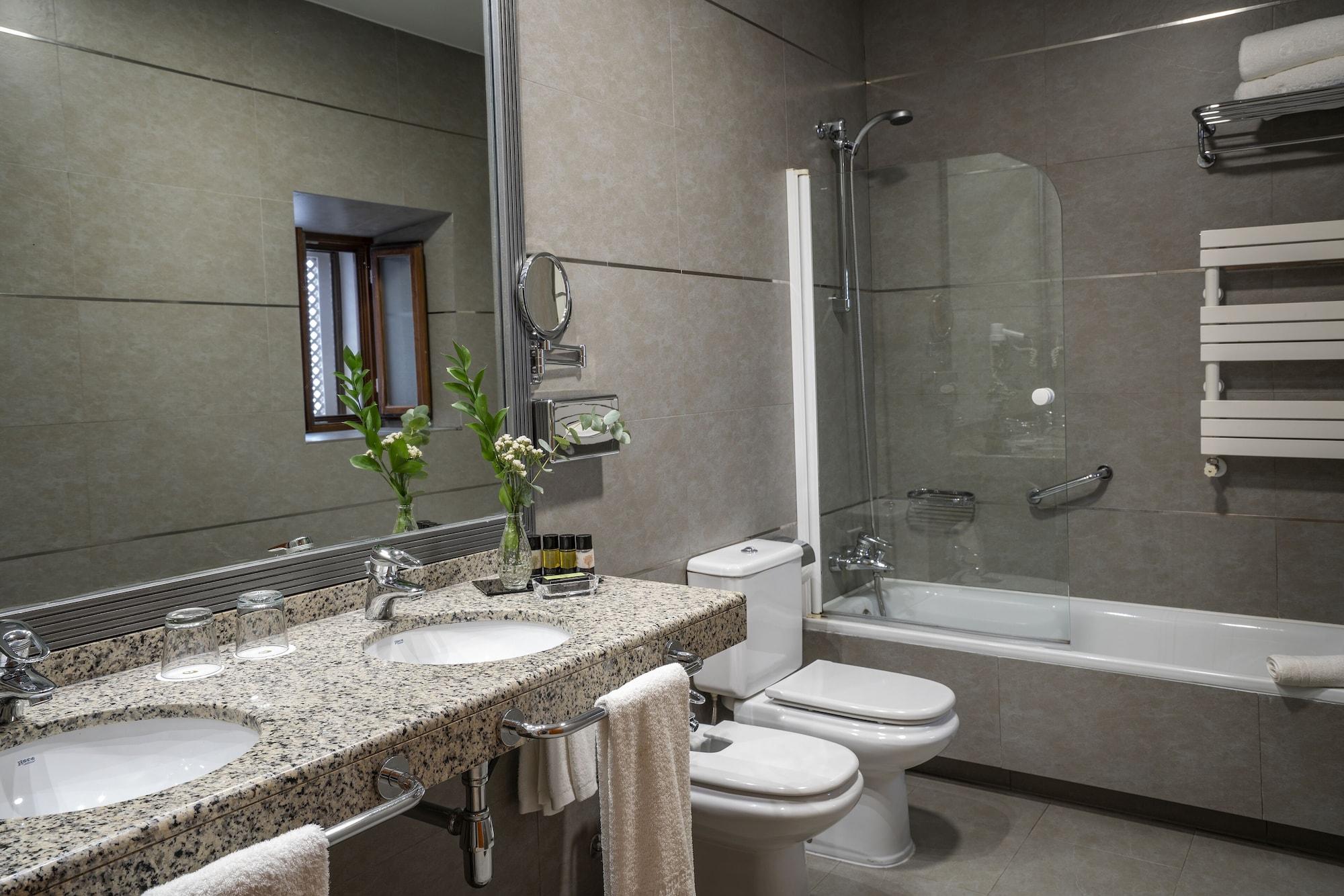 Hospes Palacio De Arenales&spa Hotel Caces