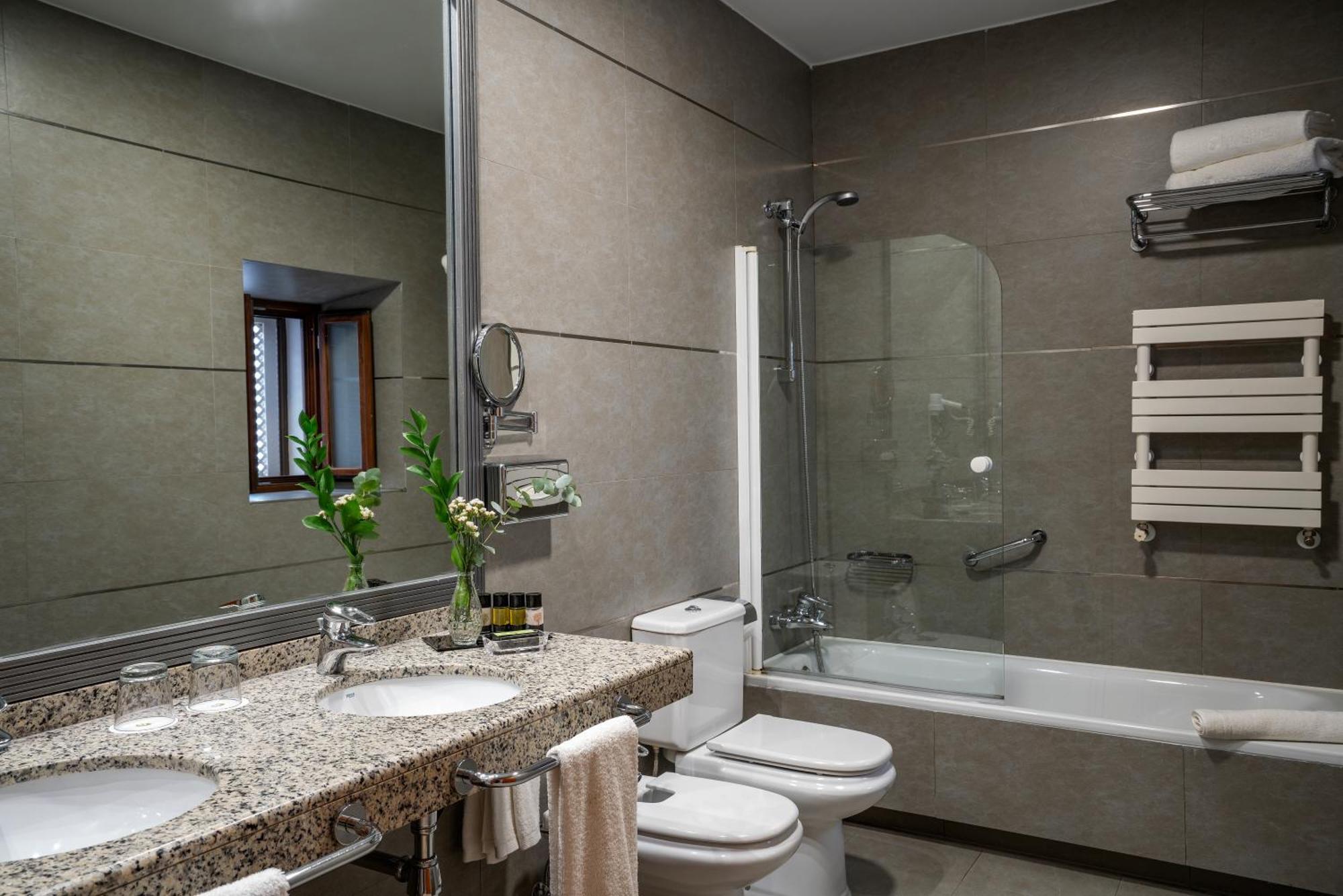Hospes Palacio De Arenales&spa Caces