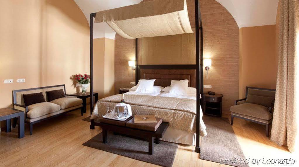 Hospes Palacio De Arenales&spa Caces